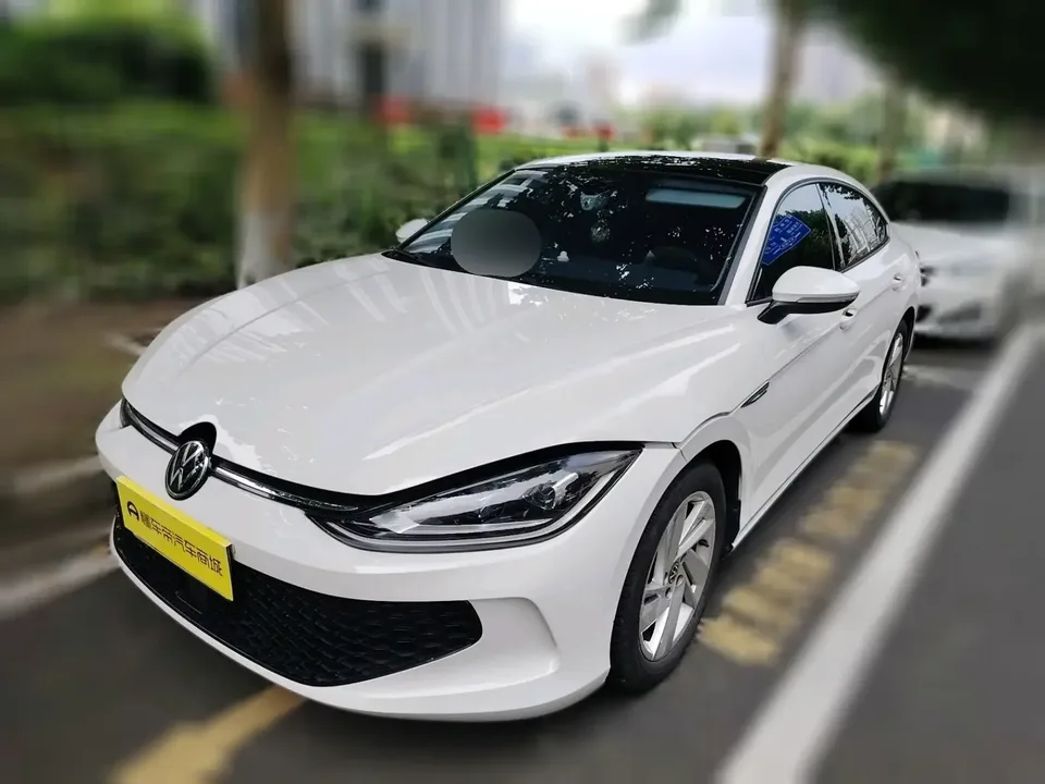 Volkswagen Lamando Lingdu 2022 Lingdu L 280TSI DSG Hot Edition 2022 — фото 1, купить с доставкой в Москву