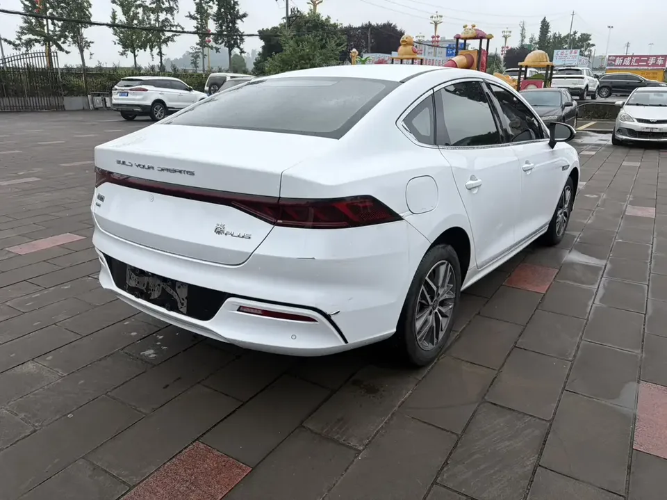 BYD Qin PLUS DM Qin PLUS DM 2024 Honor Edition DM-i 120KM Excellence 2024 — thumbnail 2