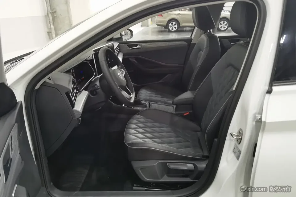 Volkswagen Sagitar Sagitar 2024 300TSI DSG Beyond Edition 2024 — thumbnail 5