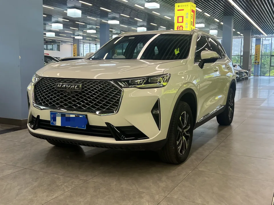 Haval H6 Haval H6 2024 1.5T Automatic 2WD Classic Edition 2024 — photo 1, buy with delivery to Moscow