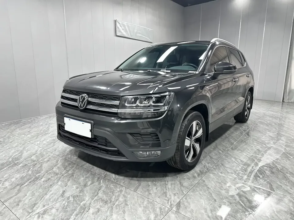 Volkswagen Tharu tuyue 2022 280TSI 2WD Deluxe Edition 2022 — photo 1, buy with delivery to Moscow