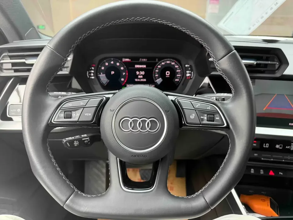 Audi A3 Audi A3 2023 Sportback 35 TFSI Stylish and sporty 2023 — thumbnail 2