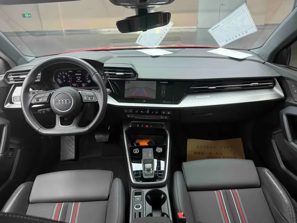 Audi A3 Audi A3 2023 Sportback 35 TFSI Stylish and sporty 2023 — thumbnail 4