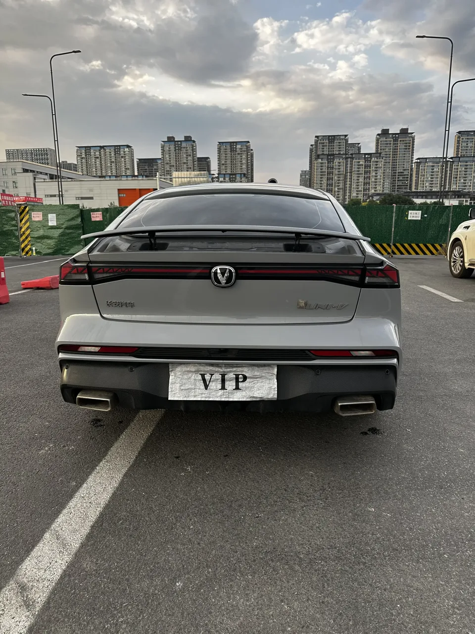 Changan UNI-V Changan UNI-V 2024 1.5T Premium 2025 — thumbnail 2