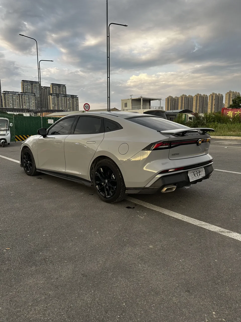 Changan UNI-V Changan UNI-V 2024 1.5T Premium 2025 — thumbnail 4