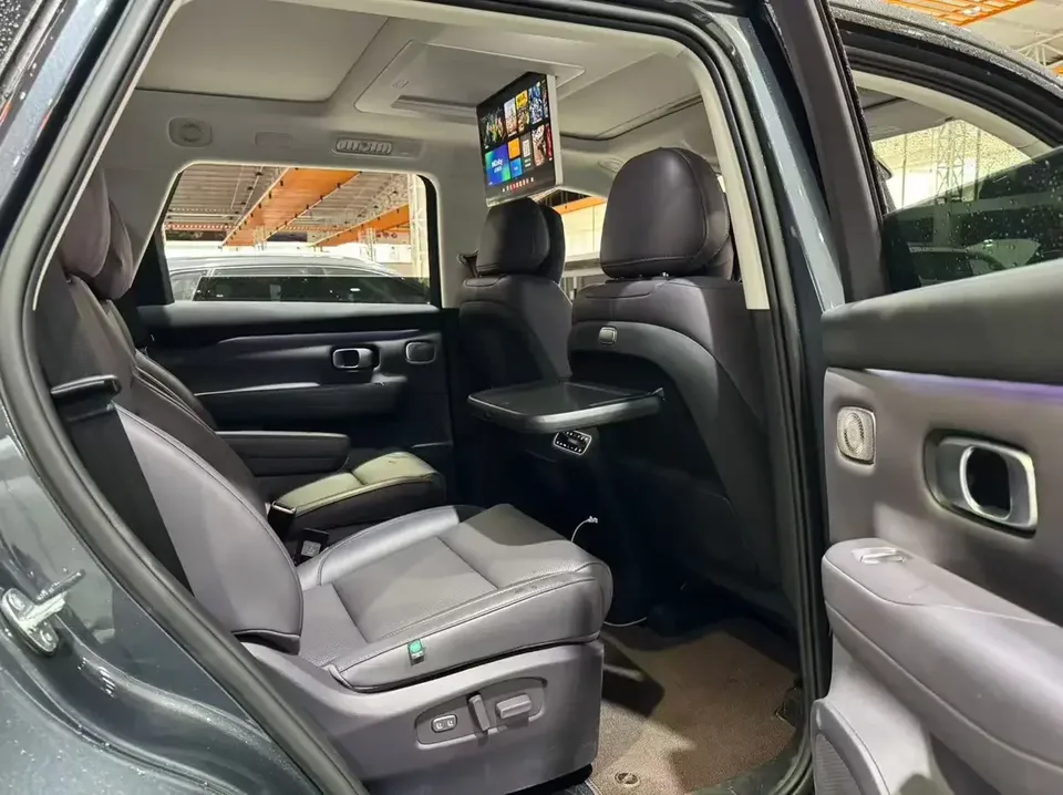 Leapmotor C16 Leapmotor C16 2024 Extended Range 200 Premium Edition 2024 — thumbnail 3