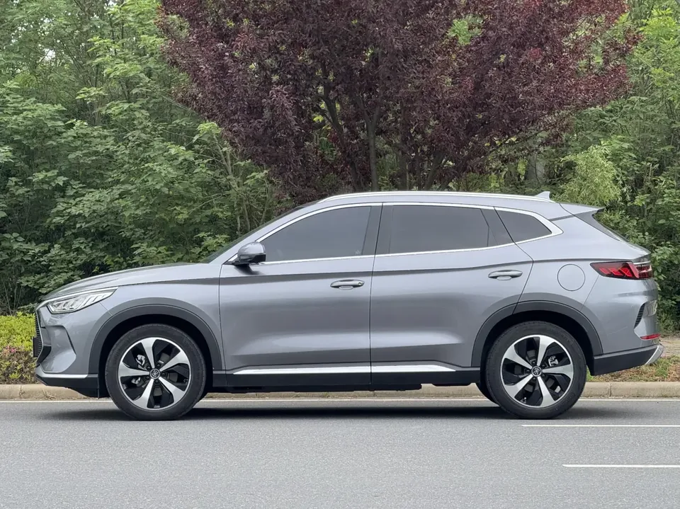 BYD Song PLUS DM Song PLUS DM 2021 DM-i 110KM 2WD Flagship PLUS 5G Edition 2023 — thumbnail 4