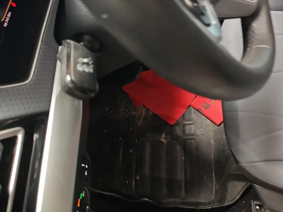 Volkswagen Lavida Lavida 2024 1.5L Automatic Starry Sky 5 Million Edition 2025 — thumbnail 4