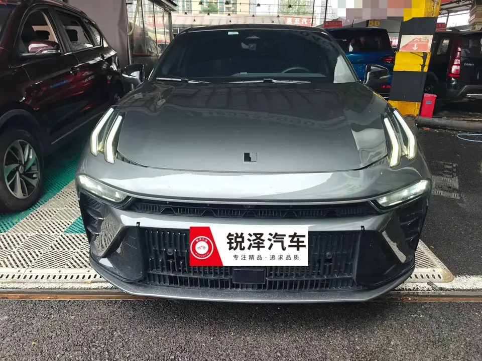 Lynk & Co 03 Lynk & Co 03 2023 1.5TD DCT Jin Pro 2024 — photo 1, buy with delivery to Moscow