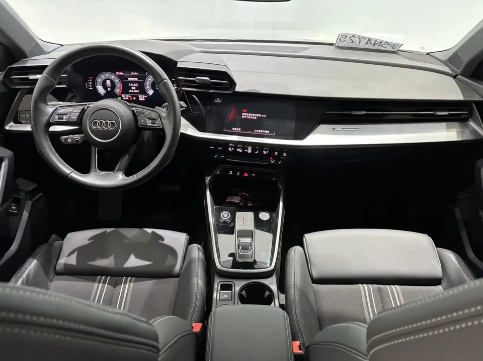 Audi A3 Audi A3 2022 Sportback 35 TFSI Stylish and sporty 2022 — thumbnail 4