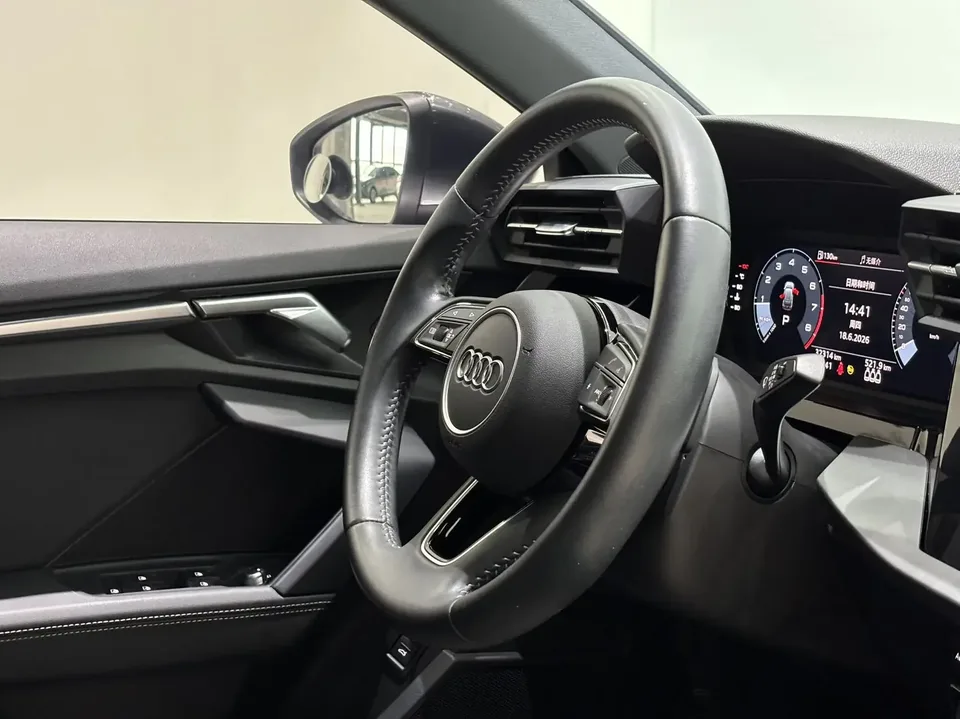 Audi A3 Audi A3 2022 Sportback 35 TFSI Stylish and sporty 2022 — thumbnail 5
