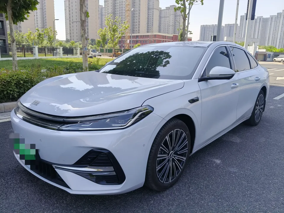 Geely Galaxy A7 EM Galaxy A7 EM 2025 150km Starship Edition 2026 — photo 1, buy with delivery to Moscow