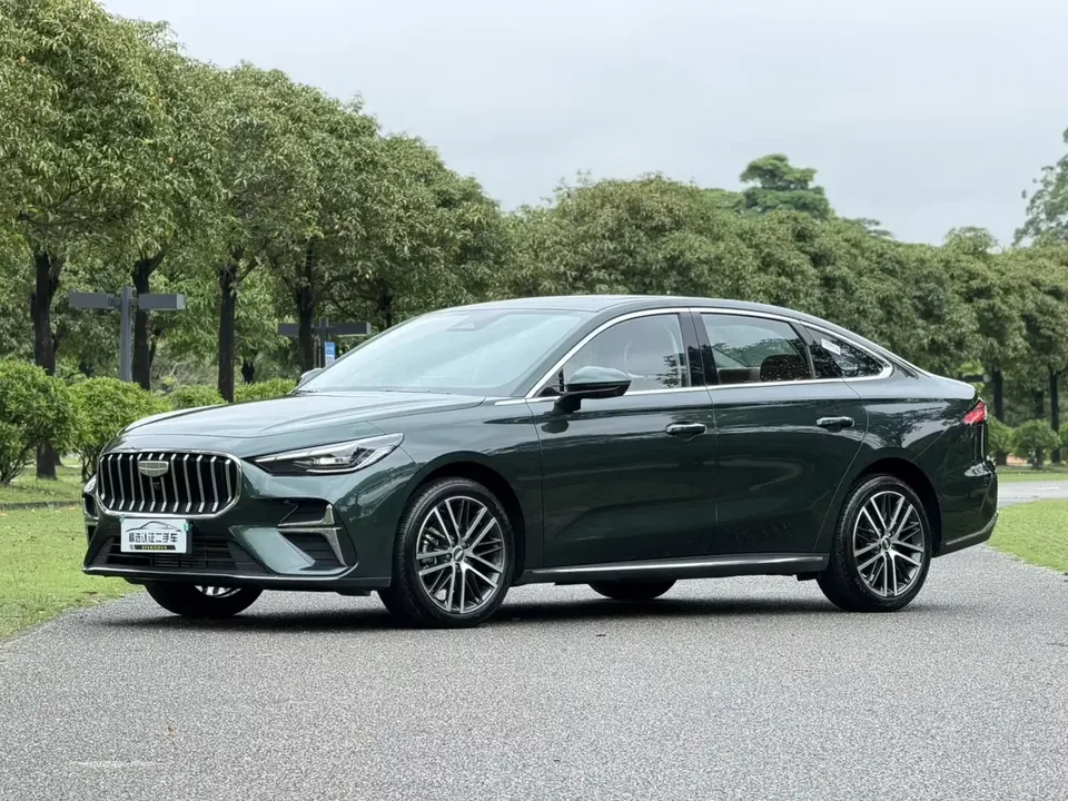 Geely Emgrand emgrand 2026 5th Generation 1.5T DCT Flagship Model 2025 — photo 1, buy with delivery to Moscow