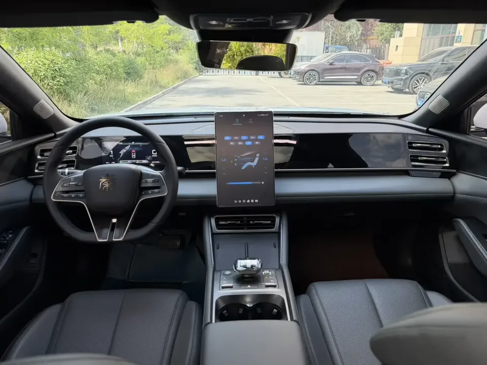 BYD Qin L DM Qin L DM 2024 DM-i 120KM Beyond 2024 — thumbnail 5