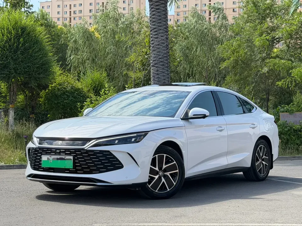 BYD Qin L DM Qin L DM 2024 DM-i 120KM Beyond 2024 — photo 1, buy with delivery to Moscow