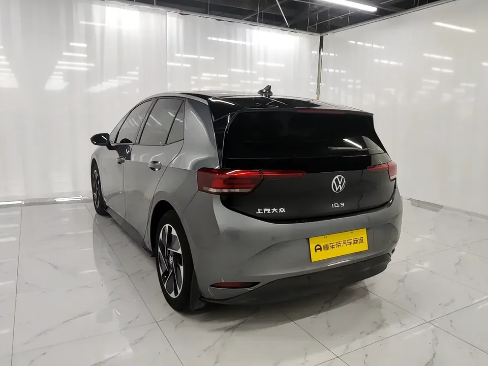 Volkswagen ID.3 Volkswagen ID.3 2024 Outstanding Edition 2024 — thumbnail 2