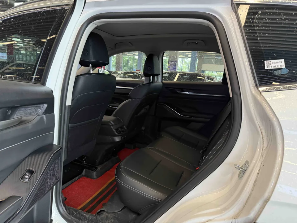 Haval H6 Haval H6 2024 1.5T Automatic 2WD Classic Edition 2025 — thumbnail 3