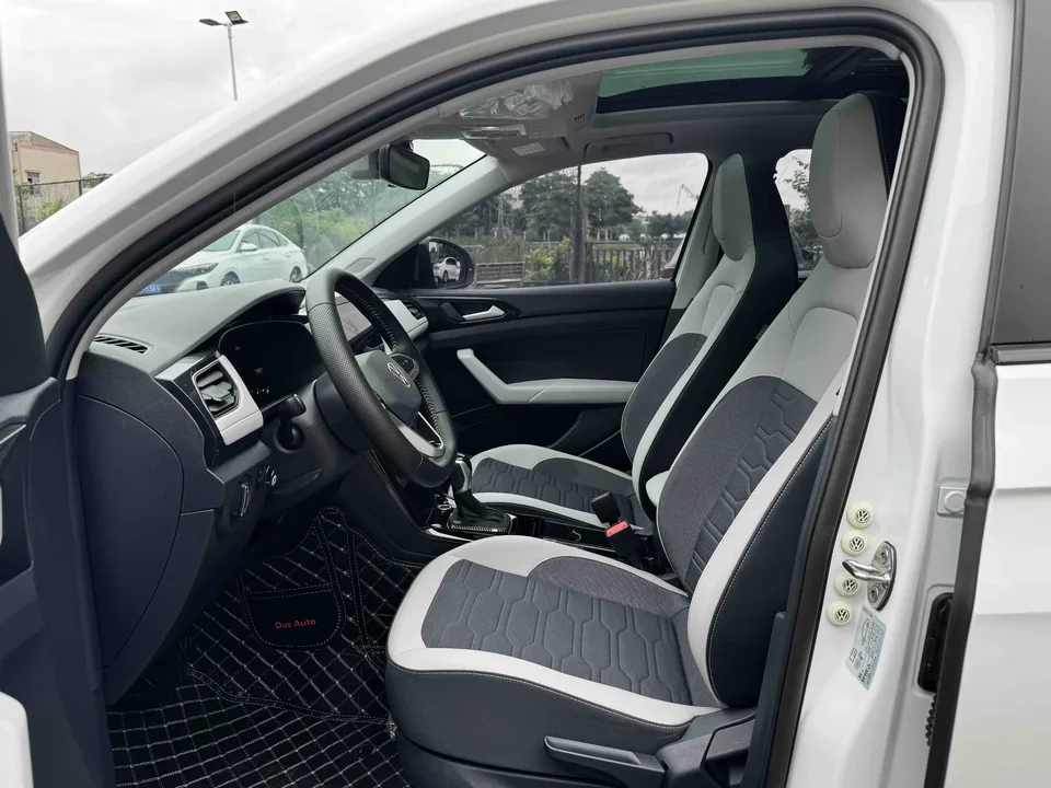 Volkswagen Tharu tuyue 2025 New 1.5L Sharp Edition 2024 — миниатюра 5
