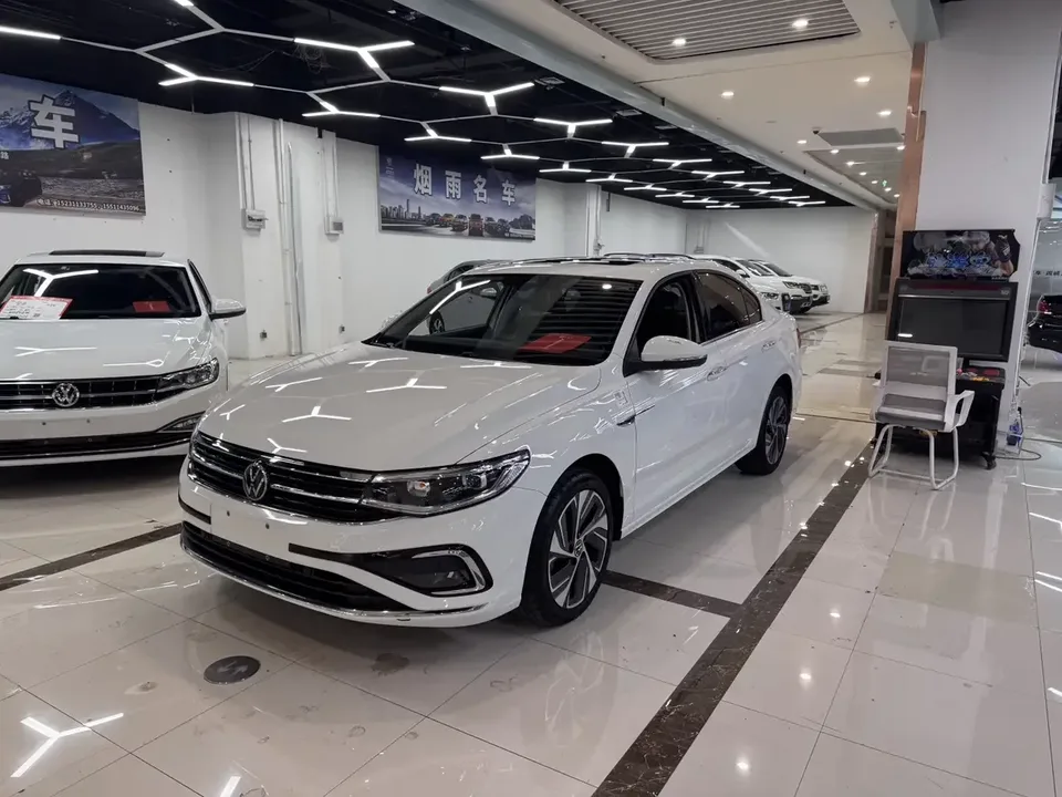 Volkswagen Bora Bora 2024 300TSI DSG Premium Edition 2024 — photo 1, buy with delivery to Moscow
