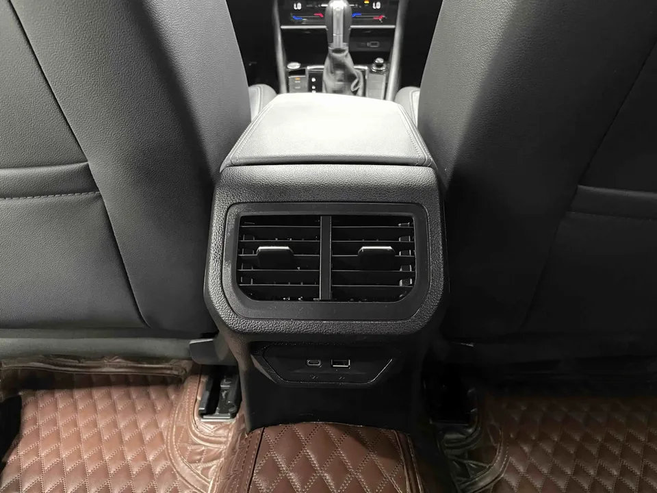 Volkswagen Lavida Lavida 2023 280TSI DSG Yongyi Edition 2022 — миниатюра 3