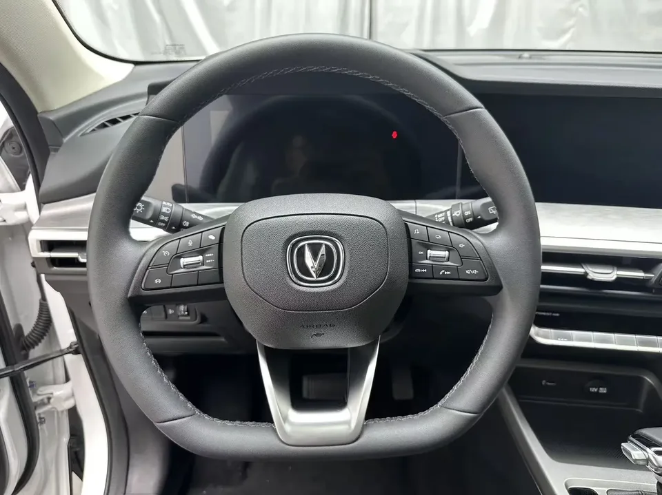 Changan CS35 Plus Changan CS35 PLUS 2022 Blue Whale NE 1.4T DCT Luxury Model 2022 — thumbnail 4