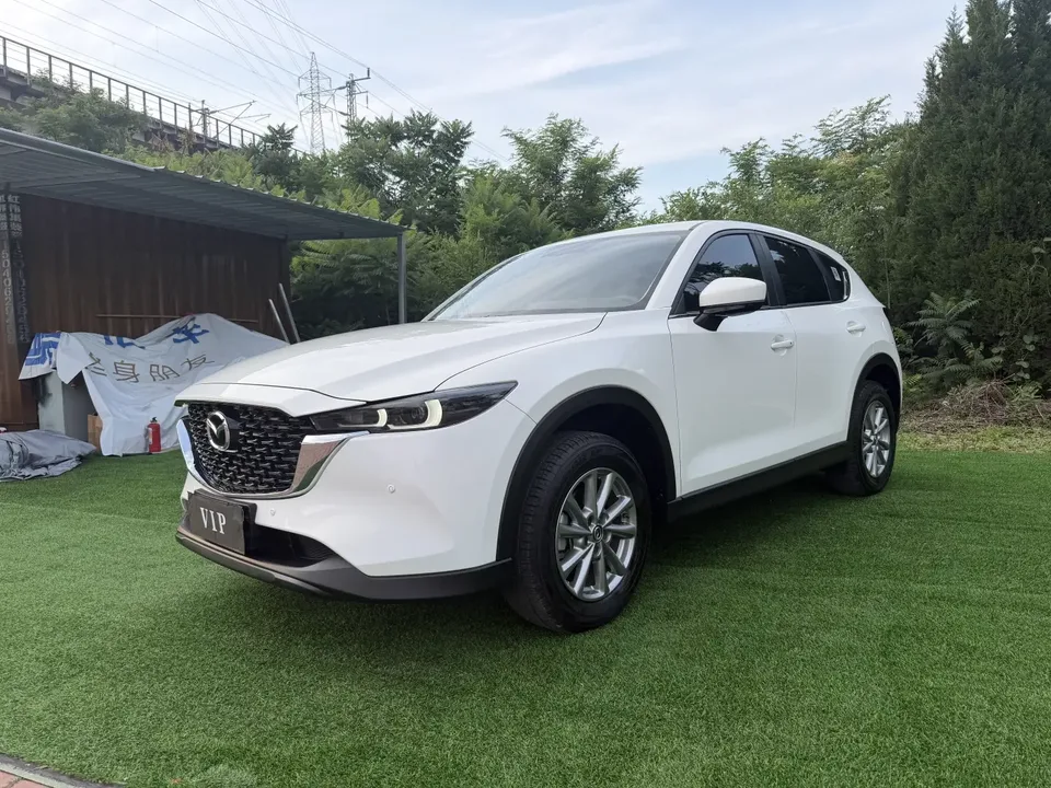 Mazda CX-5 Mazda CX-5 2024 2.0L Automatic 2WD Smart Model 2024 — photo 1, buy with delivery to Moscow