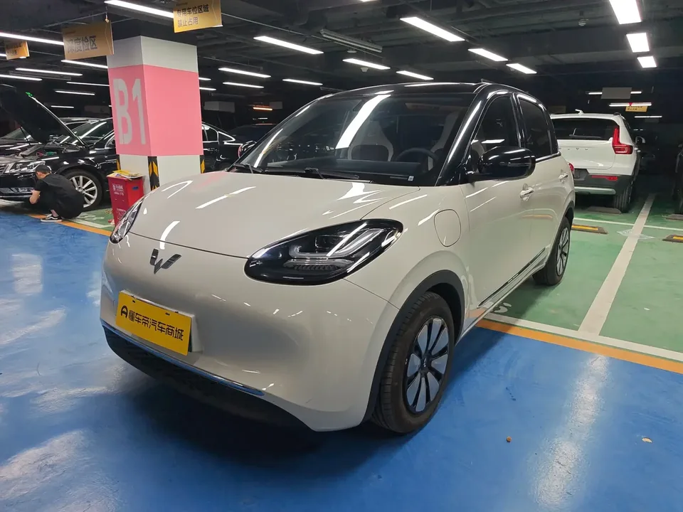 Wuling Bingo Wuling Bingo 2023 410KM Lingxi Premium Edition 2024 — photo 1, buy with delivery to Moscow