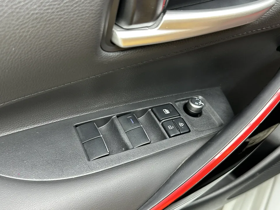 Toyota Levin Lei Ling 2023 185T Sports Edition 2023 — thumbnail 5