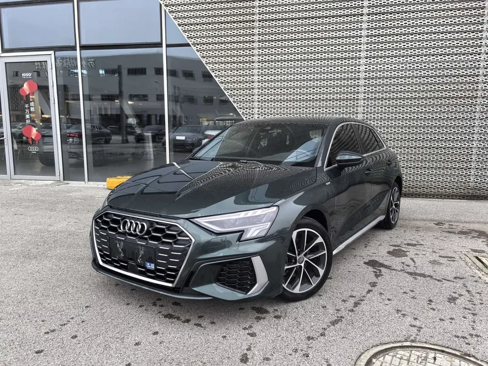 Audi A3 Audi A3 2022 Sportback 35 TFSI: A progressive sports model 2022 — photo 1, buy with delivery to Moscow
