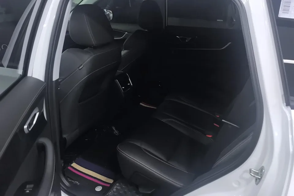 Chery Tiggo 8 Tiggo 8 2024 Honor Edition 230TCI Automatic Excellence Edition 5 Seaters 2024 — thumbnail 5