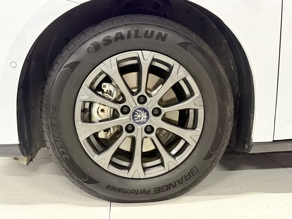 BYD Qin L DM Qin L DM 2025 Intelligent Driving Edition DM-i 80KM Leading Edition 2025 — thumbnail 5