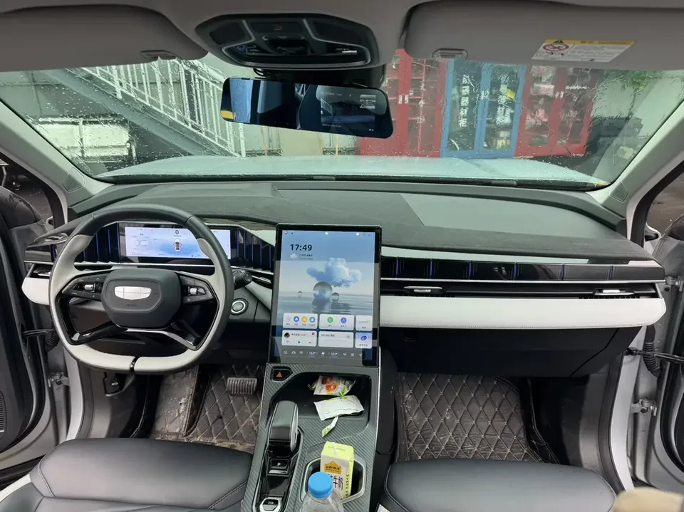 Geely Atlas L Boyue L 2023 1.5TD DCT Honor Edition 2023 — thumbnail 3