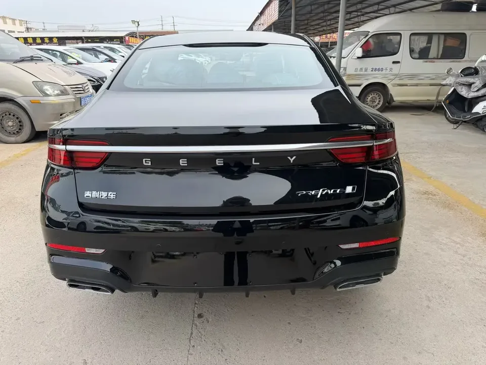 Geely Preface Xing Rui 2025 1.5T Dongfang Yao Jinghong Edition 2026 — thumbnail 4
