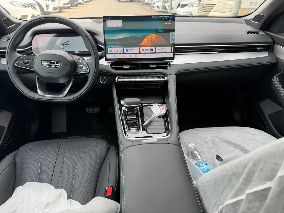Geely Preface Xing Rui 2025 1.5T Dongfang Yao Jinghong Edition 2026 — thumbnail 5