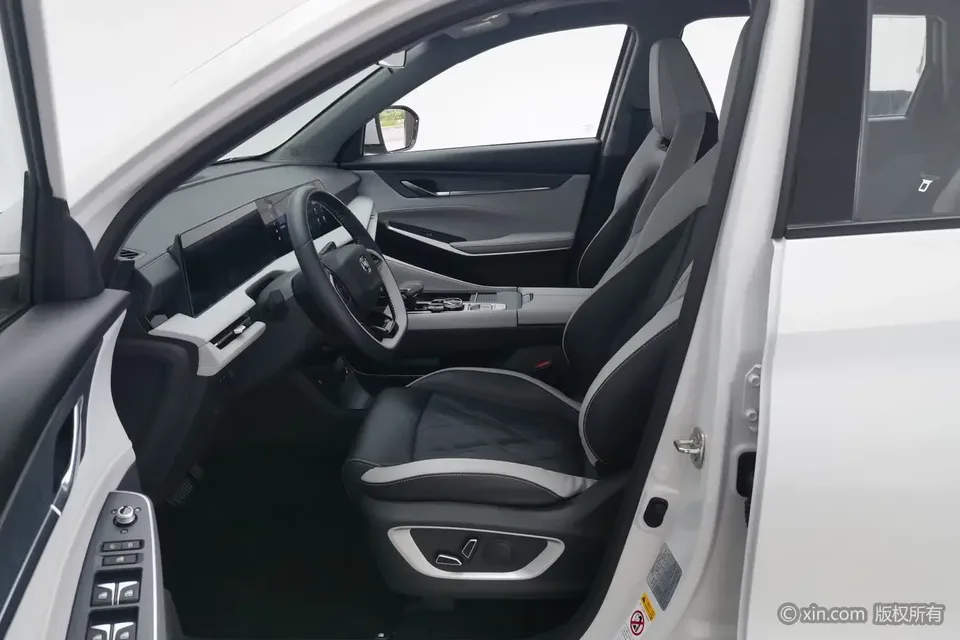 Changan CS75PLUS Changan CS75 PLUS 2023 The third generation 1.5T automatic premium model 2023 — миниатюра 5