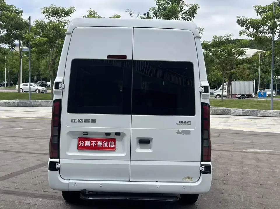 Jiangling Fushun Fushun 2023 2.0T automatic diesel mid-axle mid-high roof commercial multi-purpose passenger car 6 seats 2023 — миниатюра 5