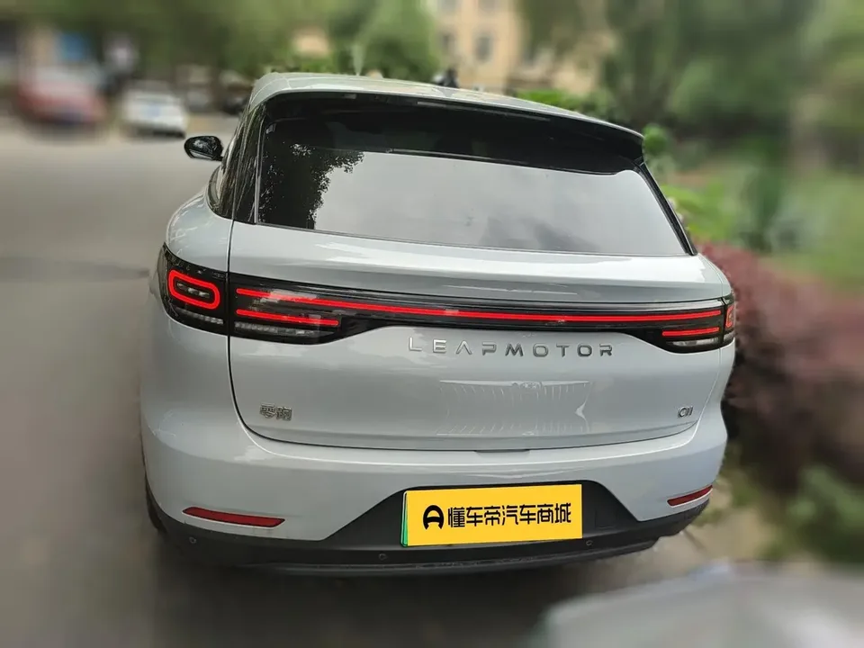 Leapmotor Zero running C11 Zero running C11 2023 Extended Range 180 Comfort Edition 2023 — миниатюра 2