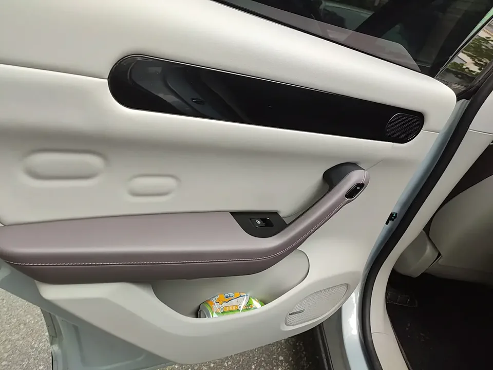 Leapmotor Zero running C11 Zero running C11 2023 Extended Range 180 Comfort Edition 2023 — миниатюра 5