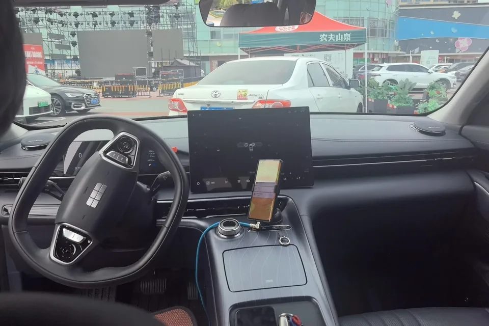 Geely Galaxy E5 Galaxy E5 2024 440km Explorer Edition 2024 — миниатюра 4