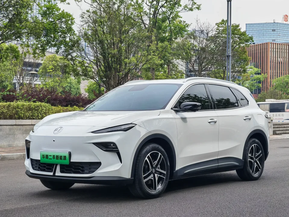 MG ES5 MG ES5 2025 425pro rear-wheel drive version 2025 — photo 1, buy with delivery to Moscow
