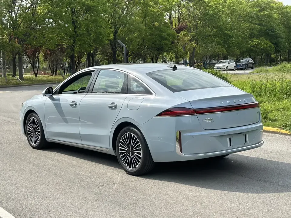 Roewe M7 DMH Roewe M7 DMH 2025 160km Premium Edition 2025 — thumbnail 2