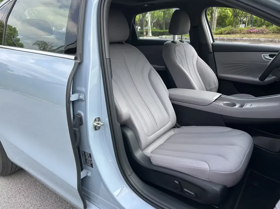 Roewe M7 DMH Roewe M7 DMH 2025 160km Premium Edition 2025 — thumbnail 4
