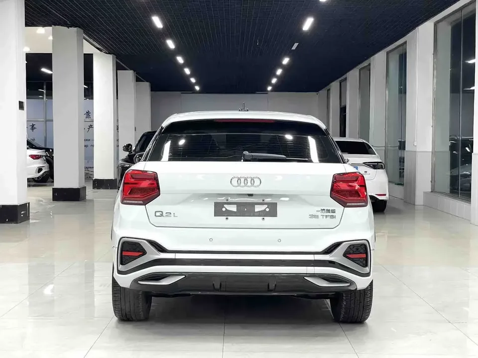 Audi Q2L Audi Q2L 2022 35 TFSI Stylish Dynamic 2023 — thumbnail 2