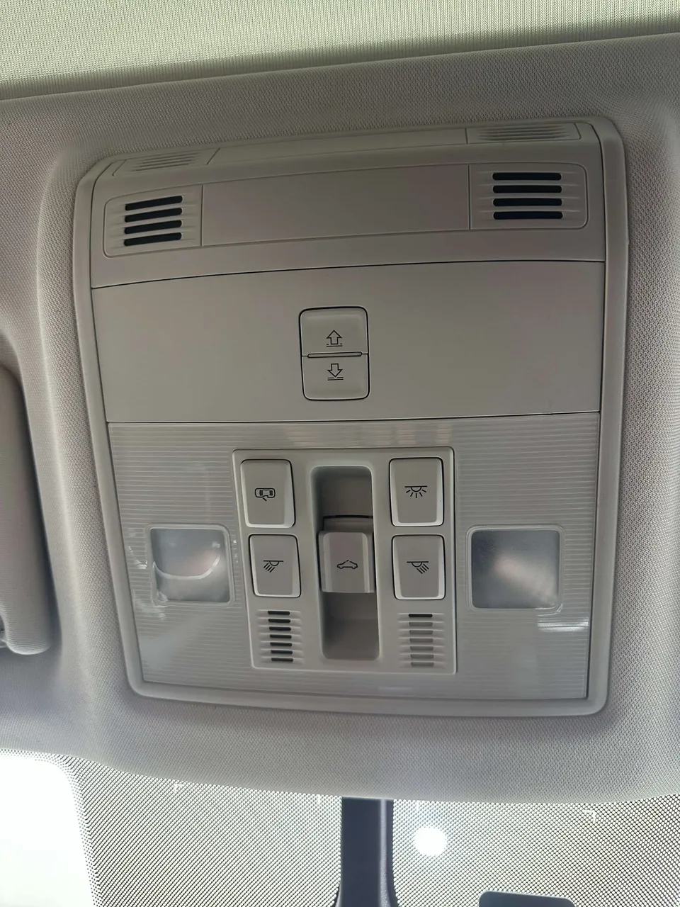 Skoda Karoq Korok 2024 TSI280 Premium Edition 2023 — thumbnail 4