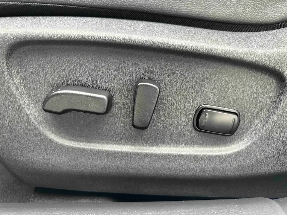 Nissan X-Trail Qijun 2022 2.0L 2WD Smart Connection Comfort Edition 2023 — thumbnail 3