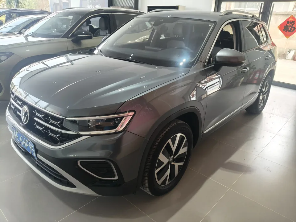 Volkswagen Tayron Tanyue 2023 300TSI 2WD Luxury Plus Advanced Edition 2024 — photo 1, buy with delivery to Moscow