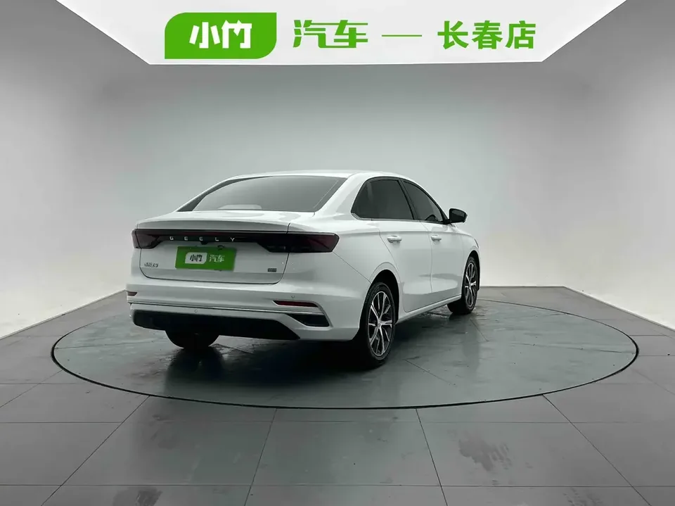 Geely Emgrand emgrand 2022 4th generation 1.5L CVT flagship model 2023 — thumbnail 2
