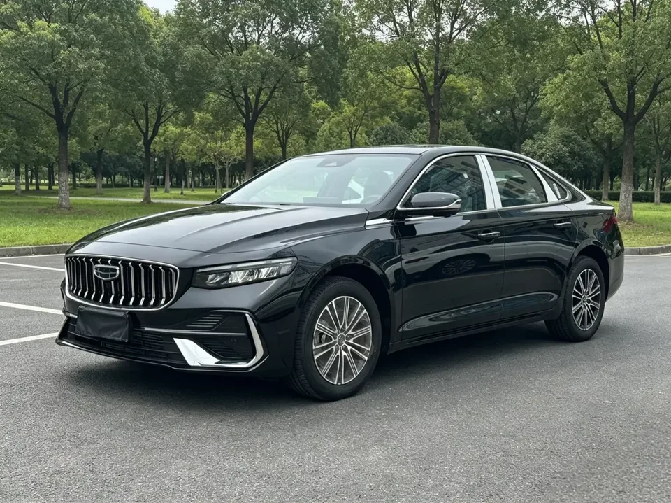Geely Preface Xing Rui 2025 1.5T Dongfang Yao Jinghong Edition 2026 — photo 1, buy with delivery to Moscow