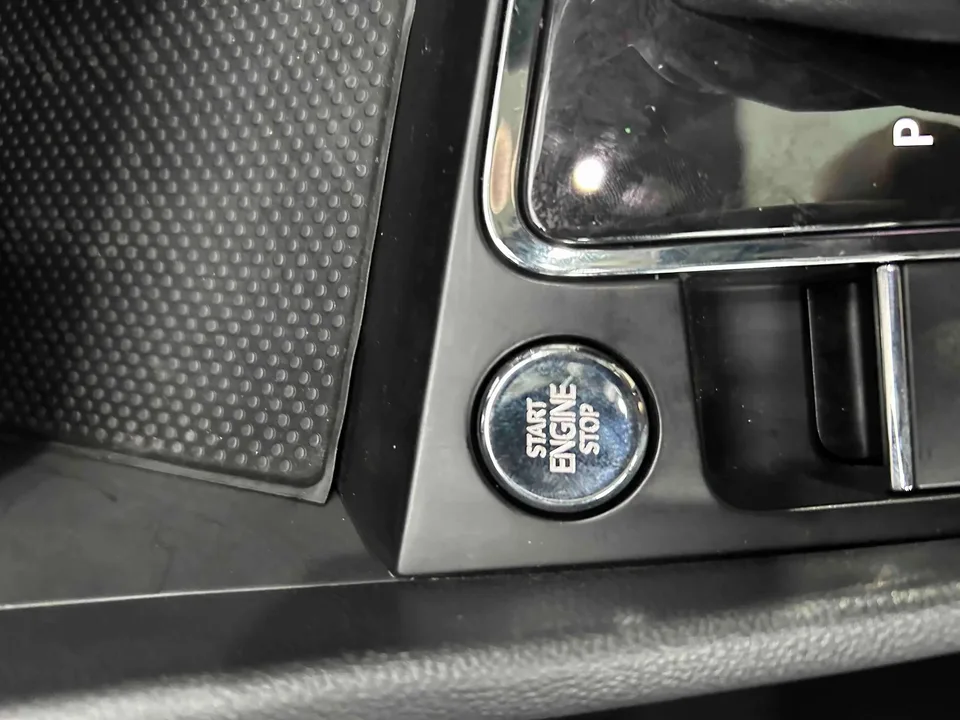 Volkswagen Bora Bora 2023 200TSI DSG Intelligent Driving PRO Edition 2022 — thumbnail 3