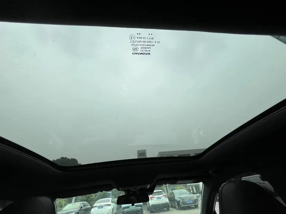 Changan UNI-V Changan UNI-V 2024 1.5T Premium 2024 — thumbnail 4